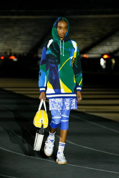 Look 43